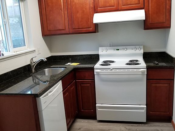 3rd image of 11802 1st Ave S APT 4
