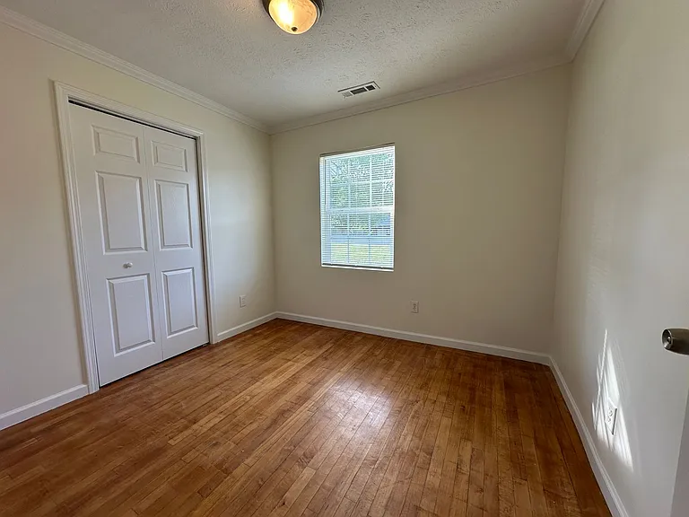 379 Robertsville Rd — Photo 13
