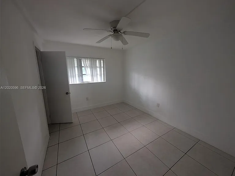 465 Swallow Dr #9 — Photo 9