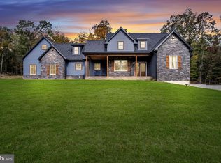 43 Owl Ln, Newville, PA 17241