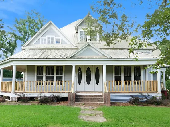 744 Bear Dr, Timpson, TX 75975