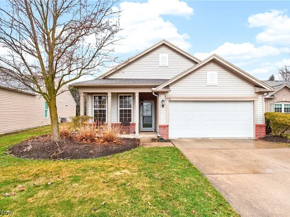 9448 Saw Mill Dr, North Ridgeville, OH 44039