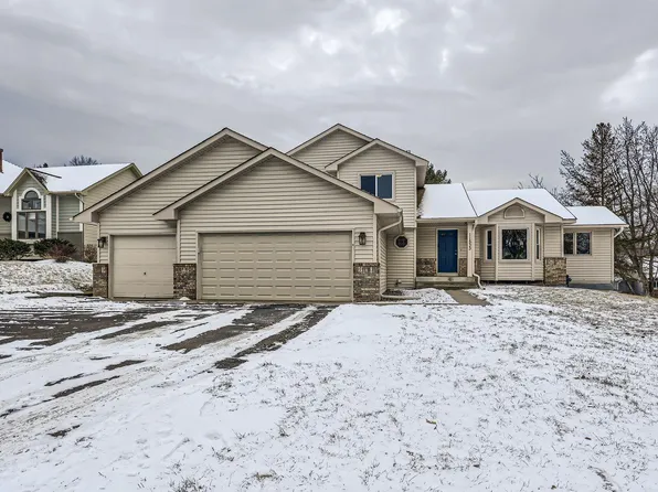 11533 Pondview Ct N, Champlin, MN 55316