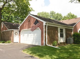 2 Bridgton On Asbury, Rolling Meadows, IL 60008