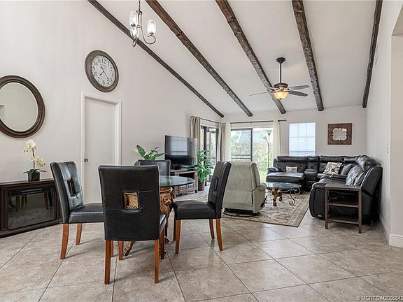 4th image of 3504 SE Sandpiper Cir