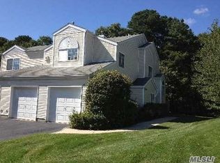 171 Gothic Cir, Manorville, NY 11949