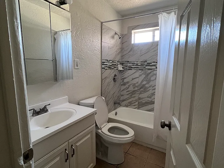 4615 W Weldon Ave — Photo 10