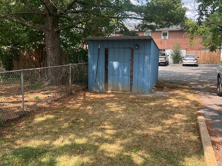 115 N Purcell Ave — Photo 3