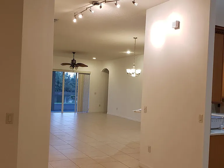 9010 Cormorant Ct — Photo 12