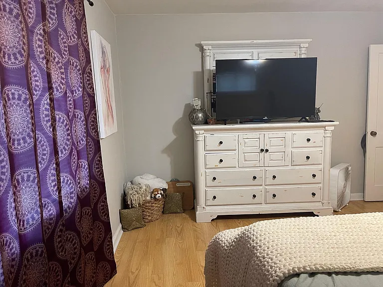 138 W 51st St #136 — Photo 6