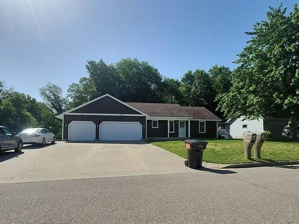 7380 Boulder Bluff Dr, Jenison, MI 49428