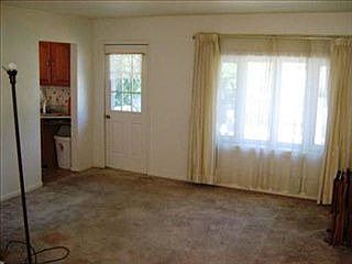 4th image of 523 Center Ave