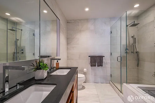 Rented by Oxford Property Group | media 38