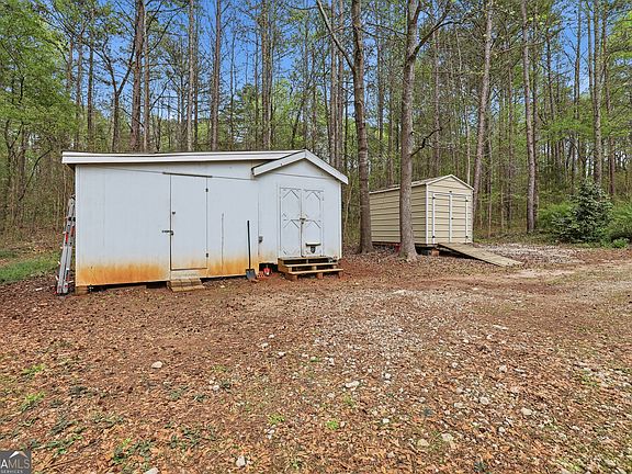5th image of 2529 McFarlin Bridge Rd