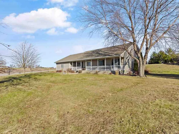 2788 P Ave, Williamsburg, IA 52361
