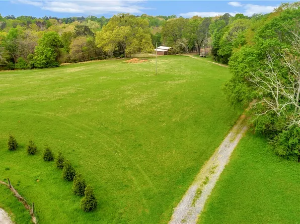 327 Windcrest Ln, Anderson, SC 29626