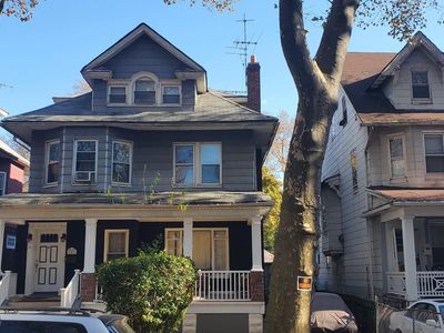 457 Stratford Rd, Brooklyn, NY, 11218