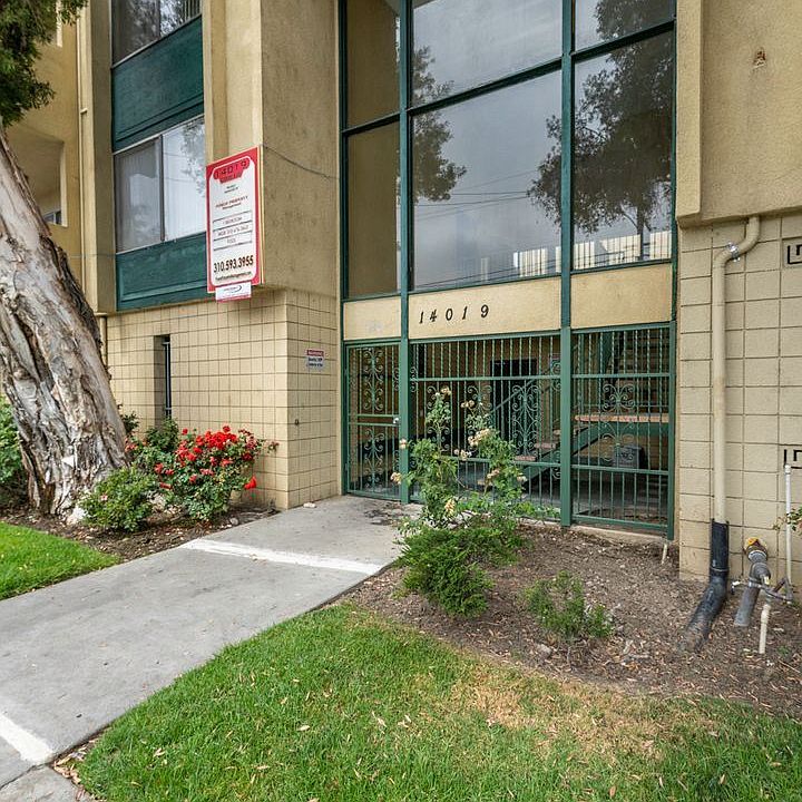 2nd image of 14019 Cerise Ave #10502716