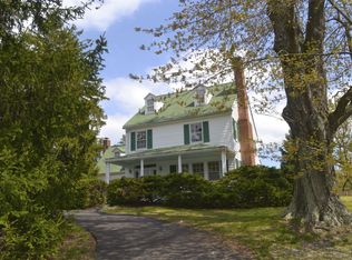9 Harwood Dr, Harwood, MD 20776