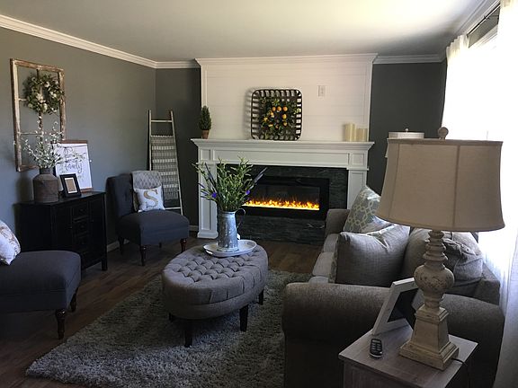 2nd image of 194 Autumnwood Dr