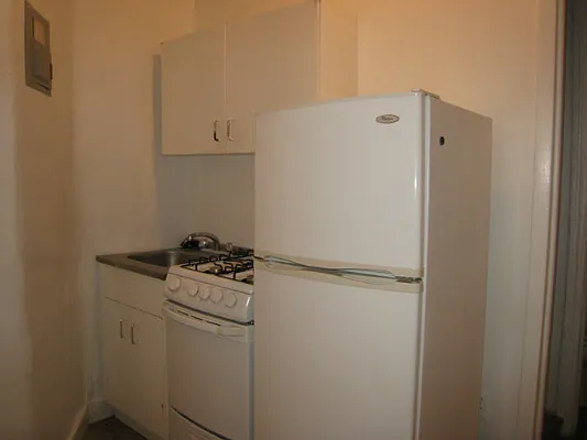 Rented by Manhattan Best Realty, Inc. | media 30