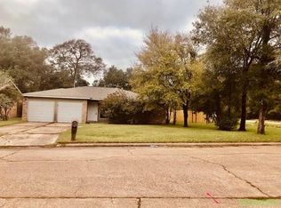 8743 Valley Flag Dr, Houston, TX 77078