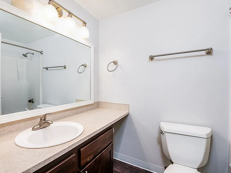 Northlink Apartments — Photo 52
