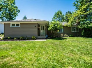 248 Sunset Rd, Avon Lake, OH 44012