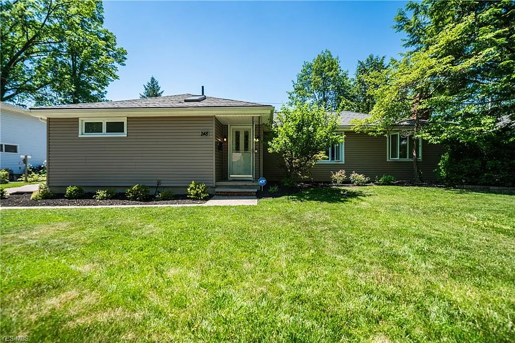 248 Sunset Rd photo 1