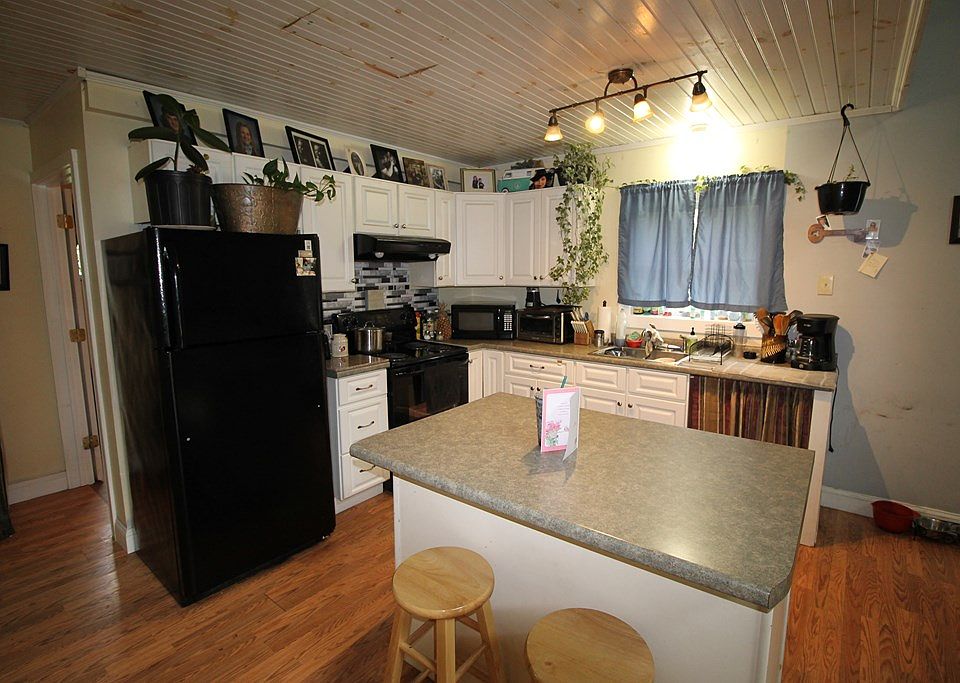 3 Lilac Ave, Willsboro, NY 12996 MLS 177722 Zillow