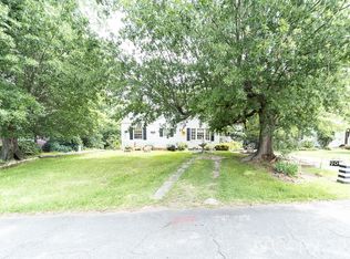 909 Drummond Ave, Charlotte, NC 28205