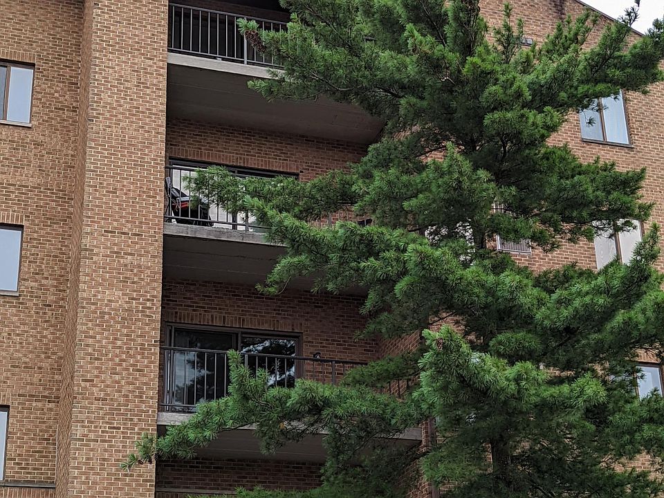 1st image of 3004 Glenmore Ave Unit 203