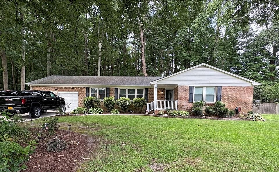 1st image of 513 Lancelot Ct