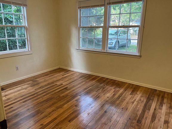 2nd image of 615 N Panama St