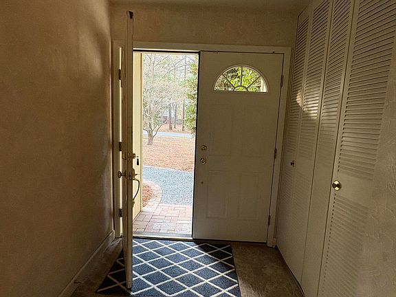 4th image of 957 Sandavis Road