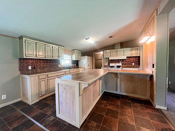 5th image of 840 County Road 4045
