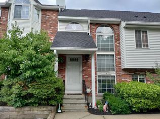 118 Tall Oaks Dr UNIT B, Weymouth, MA 02190
