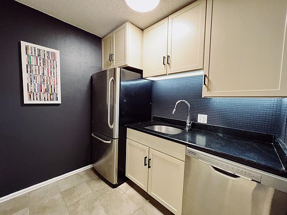 4th image of 1020 15th St APT 12K