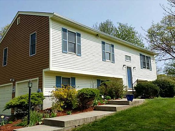 2nd image of 105 Erin Dr