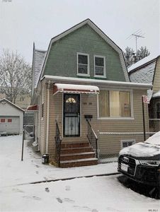 13626 Carlton Pl, Flushing, NY, 11354