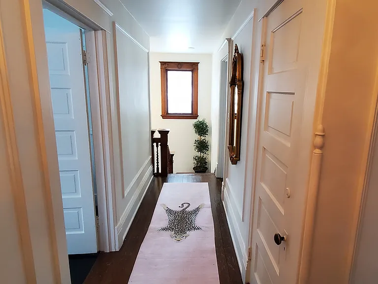 1010 Hill Ave — Photo 14