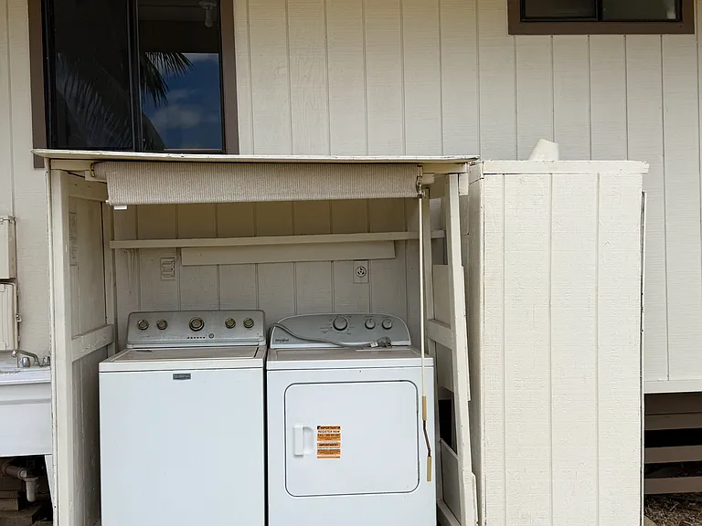 Outdoor Laundry and Utility