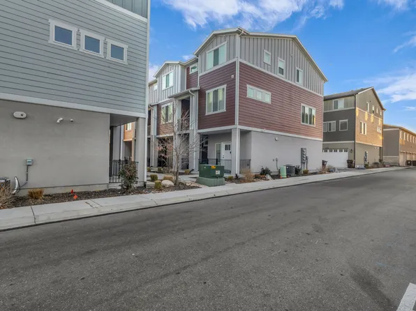 4715 W Talavera Way #T-47, Salt Lake City, UT 84118