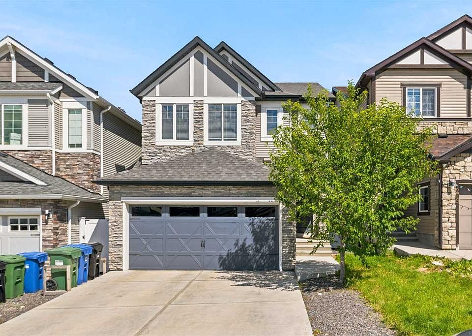 1st image of 283 W Nolanhurst Cres NW