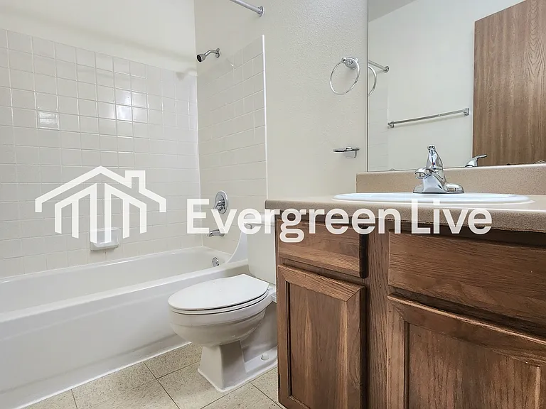 233 Raven Dr — Photo 15