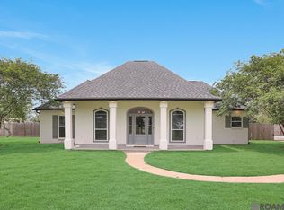 16475 Ole Homestead Ln, Prairieville, LA 70769