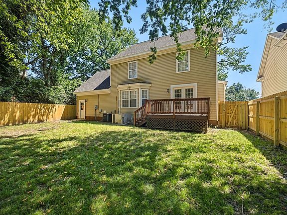 5th image of 1250 W 27th St