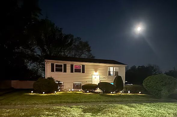 2nd image of 299 Beacon Blvd