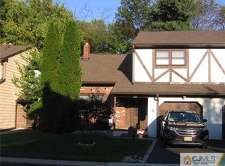 8 Winsor Ct #2808, Sayreville, NJ