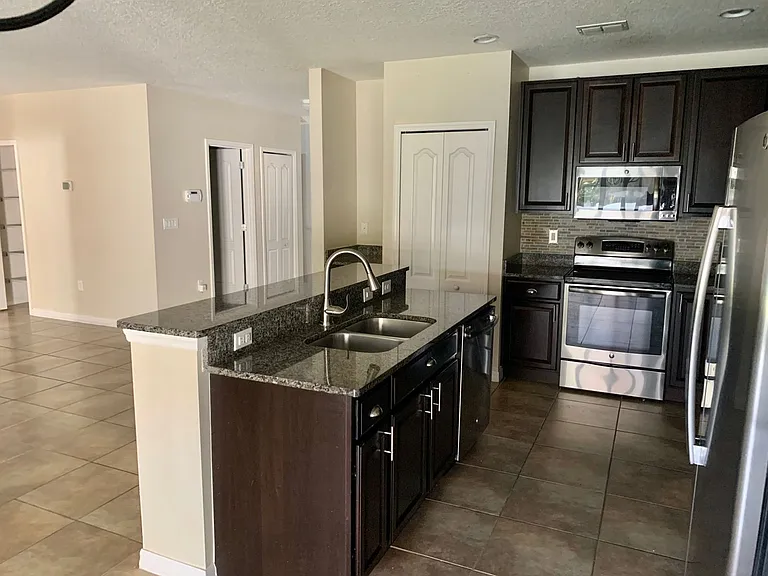 2855 Moonstone Bnd — Photo 5